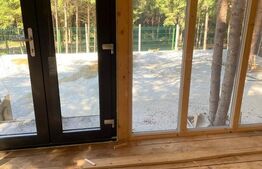 Cabana la rosu,  1000 mp teren, zona Belis 