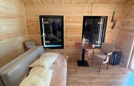 Cabana la rosu,  1000 mp teren, zona Belis 