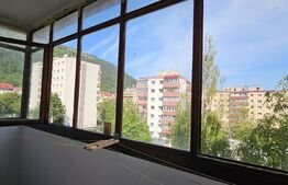 Apartament 3 camere, 66 mp, zona Răcădău