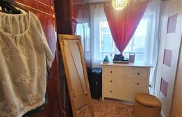 Apartament cu 4 camere, 76 mp, decomandat, zona Calea Floresti