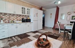 Apartament cu 2 camere, balcon inchis, camara, orientare sudica, parcare, zona Dumitru Mocanu