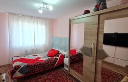 Apartament cu 2 camere, balcon inchis, camara, orientare sudica, parcare, zona Dumitru Mocanu