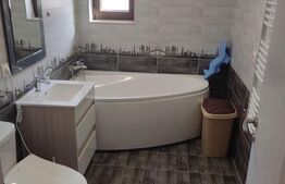 Apartament cu 3 camere, 82mp, zona Tractorul