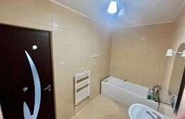 Apartament 3 camere, 58mp, parcare, zona Sesul de sus