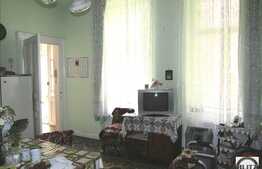 Vanzare 2 camere, decomandat, 54 mp, boxa, zona strazii Horea!