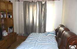 2 camere, decomandat, balcon, 43 mp, etaj intermediar, zona strazii Primaverii