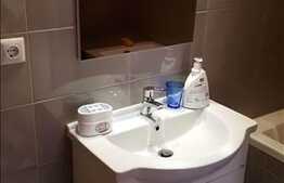 3 camere, 90 mp, imobil nou, mobilat modern, zona strazii Bibescu!