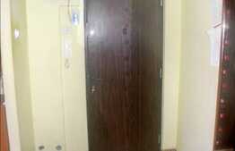 Vanzare apartament cu 3 camere, 71 mp, etaj intermediar, bloc izolat termic