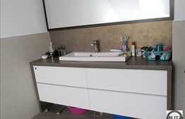 4 camere, 116 mp, decomandat, imobil nou, A.C, parcare, zona strazii Marin Preda