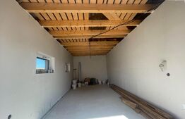 Casa individuala pe un singur nivel, 4 camere, 133 mp, 833 teren si garaj, Chinteni 