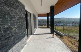 Casa individuala pe un singur nivel, 4 camere, 133 mp, 833 teren si garaj, Chinteni 