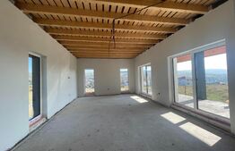 Casa individuala pe un singur nivel, 4 camere, 133 mp, 833 teren si garaj, Chinteni 