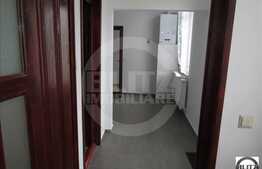 De vanzare 1 cam, 45 mp utili, decomandat, zona centrala a orasului!