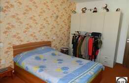 2 camere, 77 mp, 2 balcoane, zona strazii Sesul de Sus!