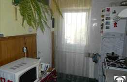 Apartament de vanzare, 3 camere, decomandat, zona strazii Plopilor!