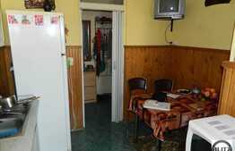 Apartament de vanzare, 3 camere, decomandat, zona strazii Plopilor!