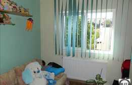 Apartament de vanzare, 3 camere, decomandat, zona strazii Plopilor!