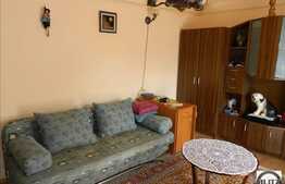 Apartament de vanzare, 3 camere, decomandat, zona strazii Plopilor!