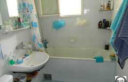 Apartament de vanzare, 3 camere, decomandat, zona strazii Plopilor!