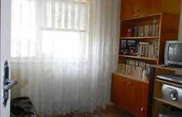 Vanzare 4 camere, decomandat, 82 mp, 2 balcoane inchise, zona Calea Floresti