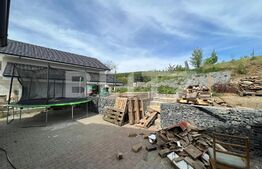 Duplex de 160mp, 310mp curte, parcare, zona Sub Coasta