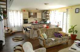 Penthouse cu scara interioara, 5 camere, 120 mp, parcare cu CF, zona Teilor!