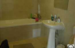 De vanzare 2 camere, 67 mp, 2 locuri parcare cu CF, zona Florilor! Pret Bun!