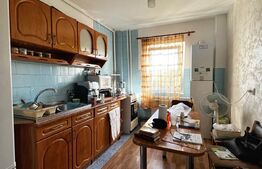 Apartament de 3 camere, 76 mp, decomandat, etaj intermediar, Calea Mănăștur