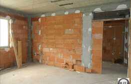 Apartament semifinisat, 3 camere, 76 mp, decomandat, 2 balcoane, zona Tauti!