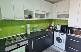 Apartament 2 camere, decomandat, 52 mp utili, aer conditionat, 2 balcoane,  2 parcari, zona Porii