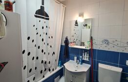 Apartament 2 camere, decomandat, 52 mp utili, aer conditionat, 2 balcoane,  2 parcari, zona Porii