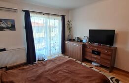 Apartament 2 camere, decomandat, 52 mp utili, aer conditionat, 2 balcoane,  2 parcari, zona Porii