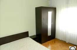 Vanzare apartament cu 3 camere, decomandat, 65 mp utili