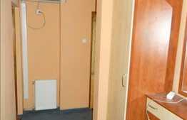 Vanzare apartament cu 3 camere, decomandat, 65 mp utili