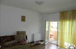 De vanzare mansarda inalta cu 2 camere, 50.2 mp, 2 balcoane, zona Porii!