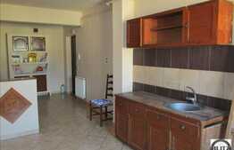 De vanzare 2 camere, 42 mp utili, balcon, zona strazii Florilor!