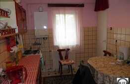 3 camere, decomandat, 71 mp utili, boxa la subsol, zona strazii Viilor!