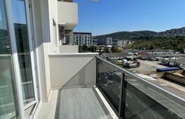 Apartament modern, 3 camere, 85 mp, parcare, zona Vivo
