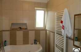 Vanzare apartament cochet, 3 camere, 2 balcoane, zona Somesului! Parcare!
