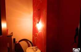 3 camere, 74 mp, decoamndat, logie 24 mp, boxa, zona strazii 21 Decembrie