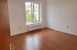 Apartament 6 camere pe 2 niveluri, 184mp, 3 terase si garaj pentru 2 masini, Zorilor