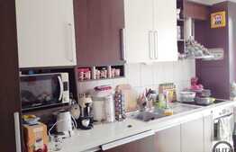 2 camere, 60 mp, imobil nou, parcare, balcon, zona strazii Al. Vaida Voevod!