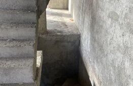 Casă cu 3 dormitoare, semifinisata, 2 băi, teren 400 mp, cartier Izvor, Târlungeni