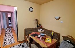 3 camere decomandate, 2 balcoane inchise, boxa, parcare, zona Parang