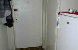 De inchiriat 1 camera, 28 mp, mobilat decent, zona Aleea Detunata!