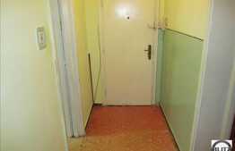 De vanzare apartament cu 3 camere, decomandat, 62 mp utili