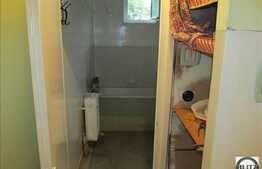 De vanzare apartament cu 3 camere, decomandat, 62 mp utili