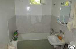 De vanzare apartament cu 3 camere, decomandat, 62 mp utili