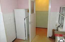 De vanzare apartament cu 3 camere, decomandat, 62 mp utili