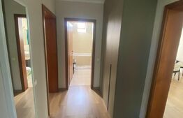Apartament in vila, 4 camere, balcon, parcare, zona Taietura Turcului 